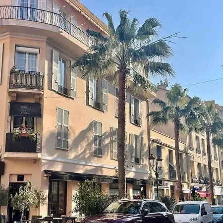 2 Pièces Dans Le Centre De , Proche De La * Beaulieu-sur-Mer